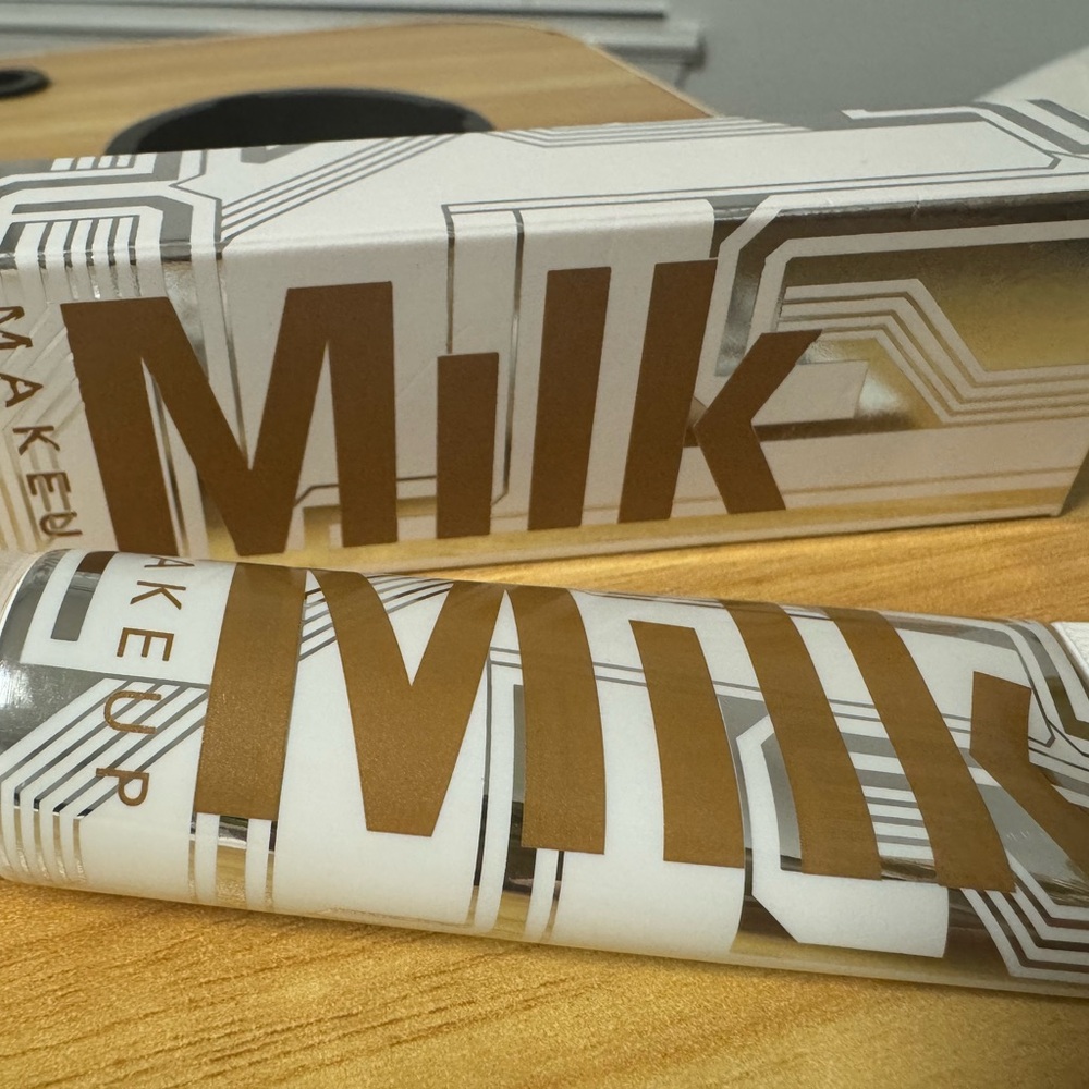 Milk Makeup Illuminating Highlighter with Hyaluronic Acid - Bionic Glow (Reality